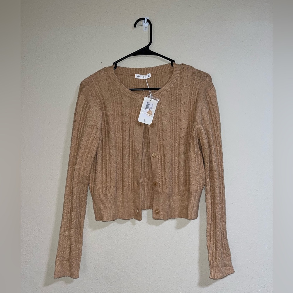 Cable Knit Cropped Cardigan ☕️